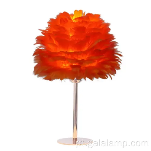 Lâmpada de mesa de penas de ouro rosa elegante